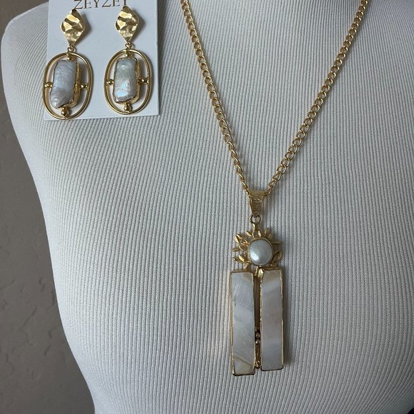 Mother of Pearl Earring and Necklace Set | NWT - Picture 1 of 13